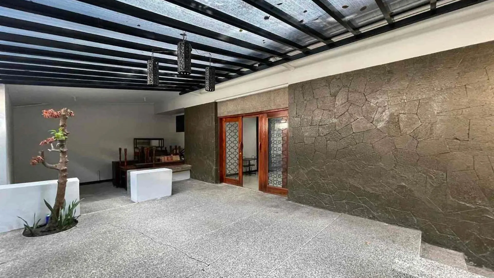 L'Pad Place Mandaluyong